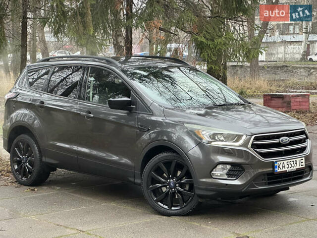 Серый Форд Эскейп, объемом двигателя 1.5 л и пробегом 102 тыс. км за 11500 $, фото 2 на Automoto.ua