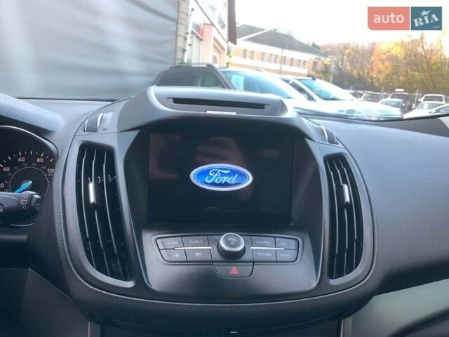 Серый Форд Эскейп, объемом двигателя 1.5 л и пробегом 118 тыс. км за 14690 $, фото 34 на Automoto.ua