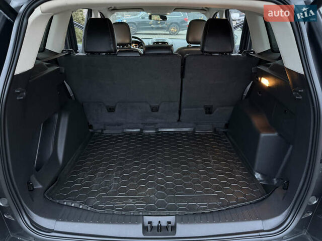 Серый Форд Эскейп, объемом двигателя 1.5 л и пробегом 155 тыс. км за 15500 $, фото 28 на Automoto.ua