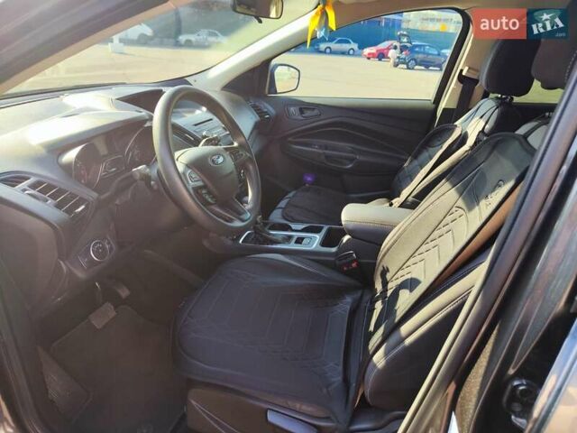 Серый Форд Эскейп, объемом двигателя 2.49 л и пробегом 102 тыс. км за 16200 $, фото 4 на Automoto.ua