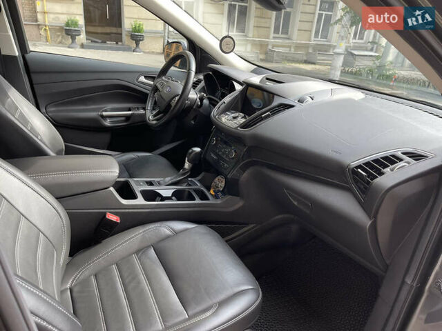 Серый Форд Эскейп, объемом двигателя 2 л и пробегом 86 тыс. км за 16500 $, фото 18 на Automoto.ua