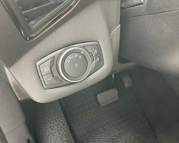 Серый Форд Эскейп, объемом двигателя 2 л и пробегом 86 тыс. км за 16500 $, фото 22 на Automoto.ua