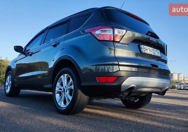 Форд Эскейп 2017 в Кривом Роге на Automoto.ua Серый Форд Эскейп, объемом двигателя 1.5 л и пробегом 81 тыс. км за 12400 $, фото 12 на Automoto.ua