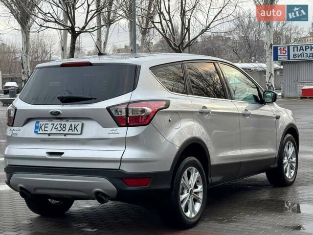 Серый Форд Эскейп, объемом двигателя 1.5 л и пробегом 172 тыс. км за 13900 $, фото 3 на Automoto.ua
