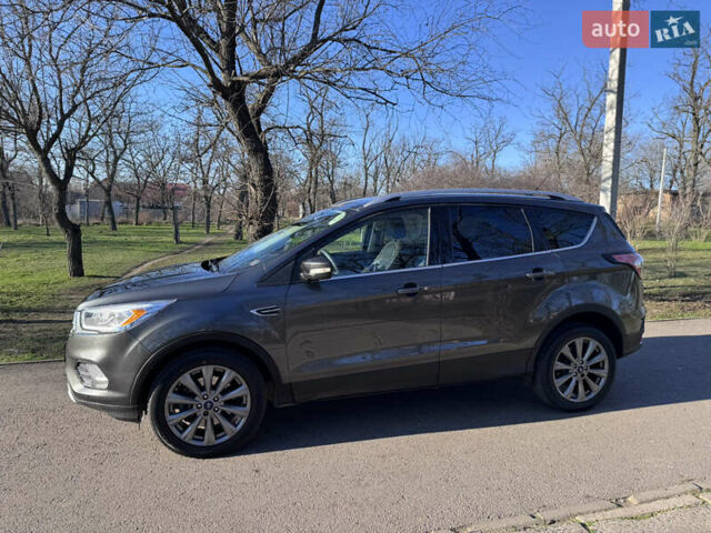 Серый Форд Эскейп, объемом двигателя 2 л и пробегом 249 тыс. км за 13500 $, фото 7 на Automoto.ua