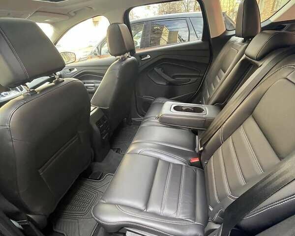 Серый Форд Эскейп, объемом двигателя 1.5 л и пробегом 50 тыс. км за 16700 $, фото 4 на Automoto.ua