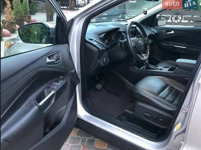 Серый Форд Эскейп, объемом двигателя 2 л и пробегом 186 тыс. км за 11400 $, фото 5 на Automoto.ua