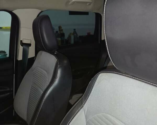 Серый Форд Эскейп, объемом двигателя 1.5 л и пробегом 142 тыс. км за 6500 $, фото 8 на Automoto.ua