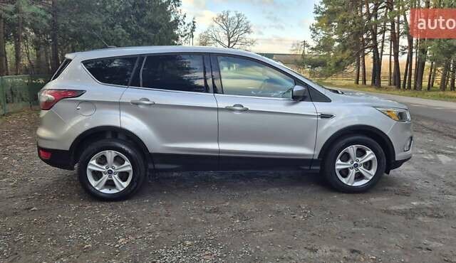 Сірий Форд Ескейп, об'ємом двигуна 1.5 л та пробігом 226 тис. км за 10300 $, фото 5 на Automoto.ua