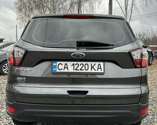 Серый Форд Эскейп, объемом двигателя 2.5 л и пробегом 171 тыс. км за 11950 $, фото 3 на Automoto.ua