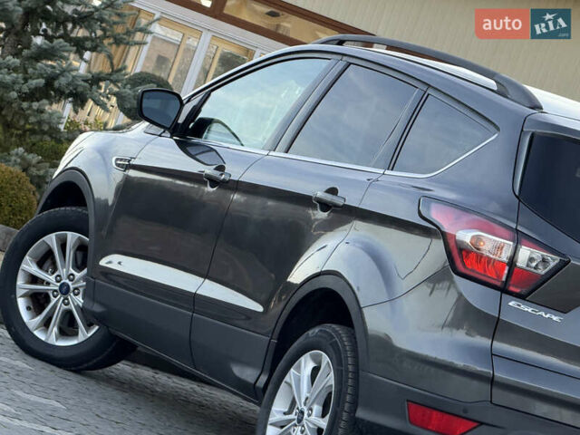 Серый Форд Эскейп, объемом двигателя 1.5 л и пробегом 176 тыс. км за 11999 $, фото 27 на Automoto.ua