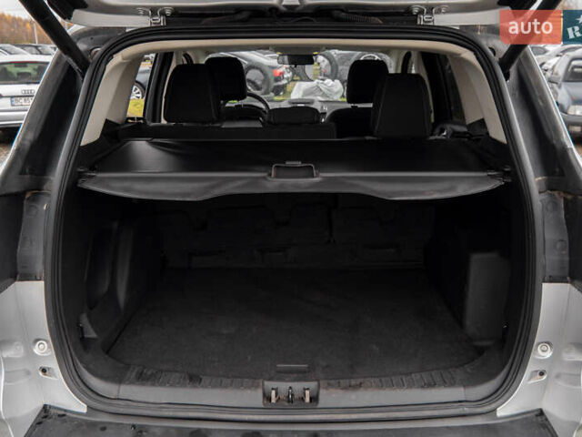 Серый Форд Эскейп, объемом двигателя 2 л и пробегом 33 тыс. км за 15000 $, фото 18 на Automoto.ua