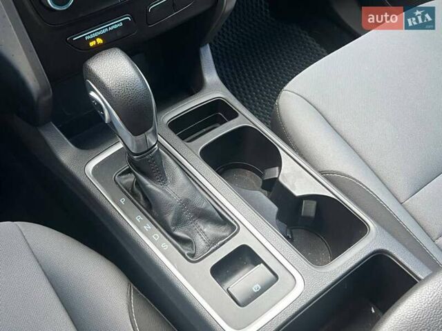 Серый Форд Эскейп, объемом двигателя 2.5 л и пробегом 113 тыс. км за 12490 $, фото 18 на Automoto.ua