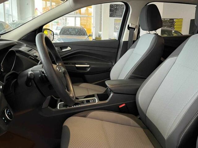 Серый Форд Эскейп, объемом двигателя 1.5 л и пробегом 130 тыс. км за 12650 $, фото 8 на Automoto.ua