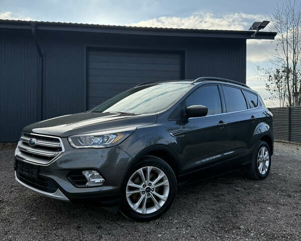 Серый Форд Эскейп, объемом двигателя 1.5 л и пробегом 179 тыс. км за 11300 $, фото 16 на Automoto.ua