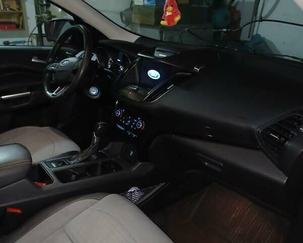 Серый Форд Эскейп, объемом двигателя 1.5 л и пробегом 142 тыс. км за 6500 $, фото 10 на Automoto.ua