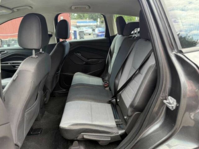 Серый Форд Эскейп, объемом двигателя 2.5 л и пробегом 63 тыс. км за 9500 $, фото 9 на Automoto.ua