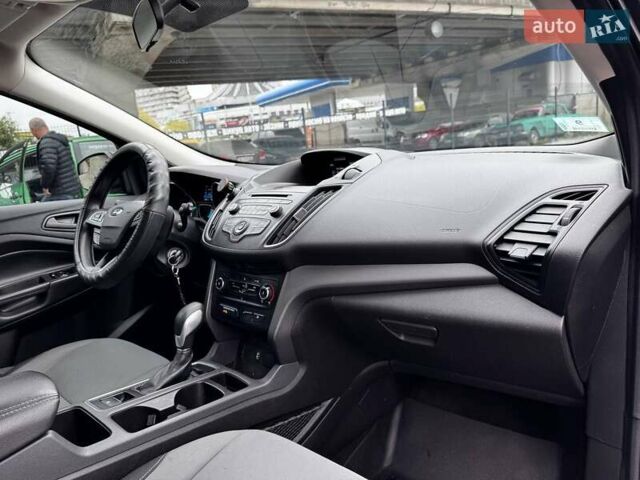 Серый Форд Эскейп, объемом двигателя 2.49 л и пробегом 139 тыс. км за 13500 $, фото 10 на Automoto.ua