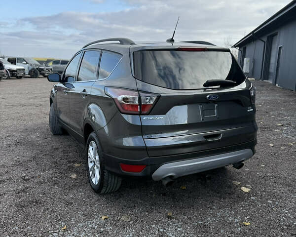 Серый Форд Эскейп, объемом двигателя 1.5 л и пробегом 179 тыс. км за 11300 $, фото 22 на Automoto.ua