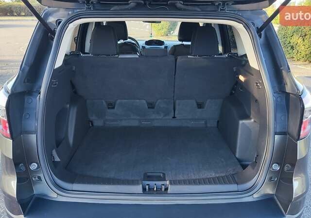 Форд Эскейп 2017 в Кривом Роге на Automoto.ua Серый Форд Эскейп, объемом двигателя 1.5 л и пробегом 81 тыс. км за 12400 $, фото 29 на Automoto.ua