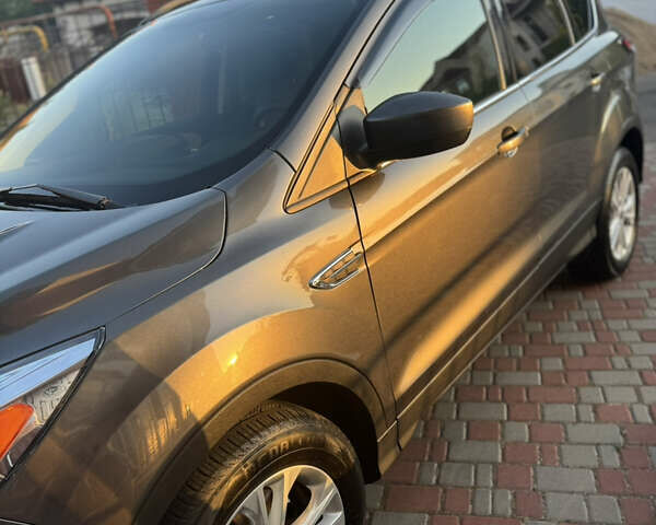 Сірий Форд Ескейп, об'ємом двигуна 1.5 л та пробігом 120 тис. км за 14500 $, фото 4 на Automoto.ua