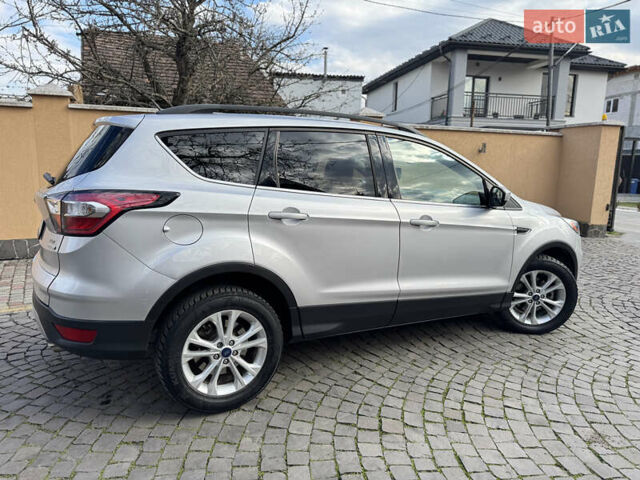 Сірий Форд Ескейп, об'ємом двигуна 1.5 л та пробігом 113 тис. км за 12500 $, фото 3 на Automoto.ua