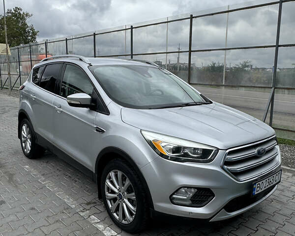 Сірий Форд Ескейп, об'ємом двигуна 1.5 л та пробігом 163 тис. км за 13000 $, фото 10 на Automoto.ua