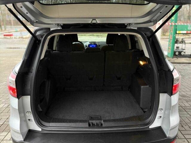 Серый Форд Эскейп, объемом двигателя 1.5 л и пробегом 193 тыс. км за 10999 $, фото 16 на Automoto.ua