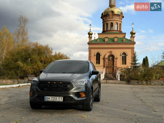 Форд Эскейп 2017 в Кропивницком (Кировограде) на Automoto.ua Серый Форд Эскейп, объемом двигателя 2.5 л и пробегом 98 тыс. км за 13900 $, фото 1 на Automoto.ua
