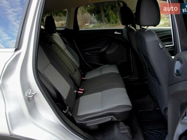 Сірий Форд Ескейп, об'ємом двигуна 2 л та пробігом 137 тис. км за 12900 $, фото 33 на Automoto.ua