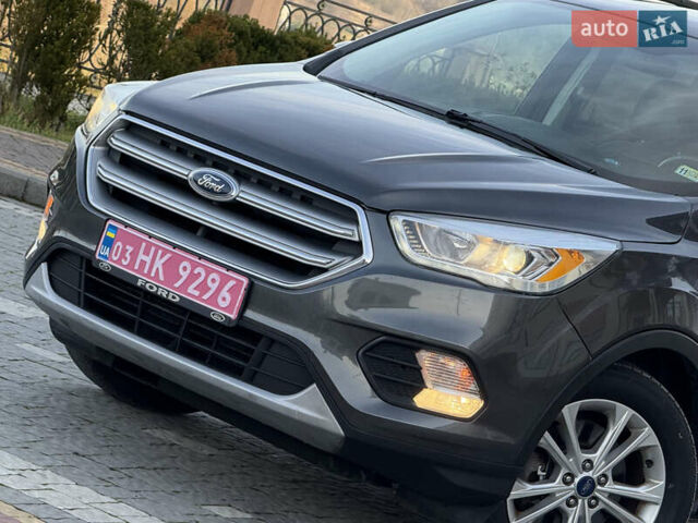 Серый Форд Эскейп, объемом двигателя 1.5 л и пробегом 176 тыс. км за 11999 $, фото 21 на Automoto.ua