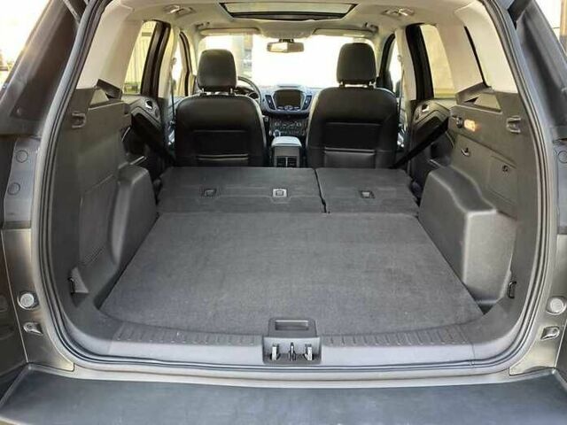 Серый Форд Эскейп, объемом двигателя 2 л и пробегом 115 тыс. км за 9500 $, фото 10 на Automoto.ua