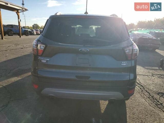 Серый Форд Эскейп, объемом двигателя 1.5 л и пробегом 127 тыс. км за 1800 $, фото 5 на Automoto.ua