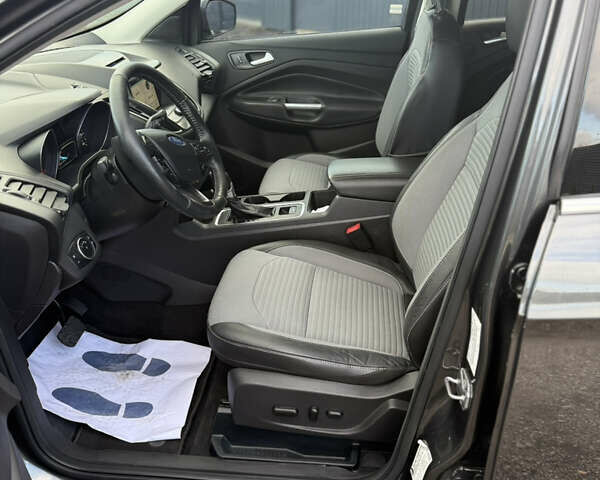 Серый Форд Эскейп, объемом двигателя 1.5 л и пробегом 179 тыс. км за 11300 $, фото 29 на Automoto.ua