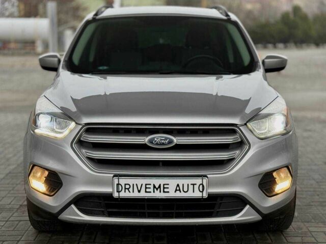 Серый Форд Эскейп, объемом двигателя 1.5 л и пробегом 193 тыс. км за 10999 $, фото 1 на Automoto.ua