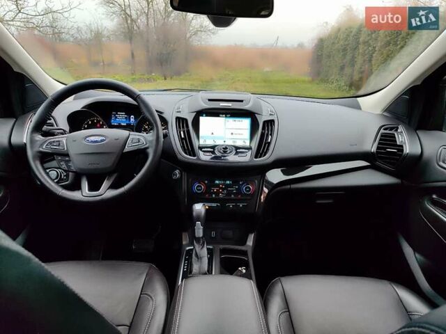 Сірий Форд Ескейп, об'ємом двигуна 2 л та пробігом 204 тис. км за 12200 $, фото 28 на Automoto.ua