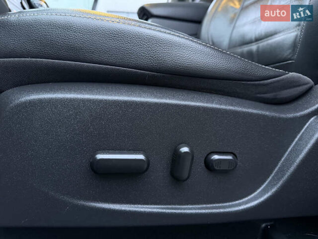 Серый Форд Эскейп, объемом двигателя 1.5 л и пробегом 155 тыс. км за 15500 $, фото 41 на Automoto.ua