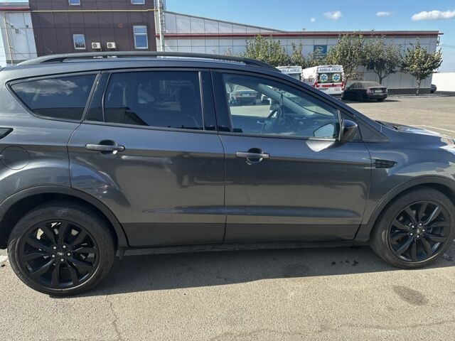 Серый Форд Эскейп, объемом двигателя 1.5 л и пробегом 135 тыс. км за 14200 $, фото 10 на Automoto.ua