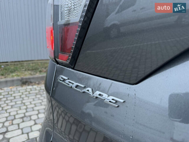Серый Форд Эскейп, объемом двигателя 1.5 л и пробегом 155 тыс. км за 15500 $, фото 21 на Automoto.ua