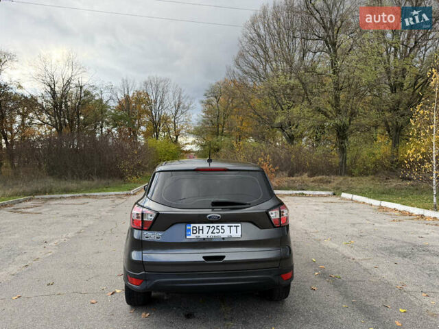 Форд Эскейп 2017 в Кропивницком (Кировограде) на Automoto.ua Серый Форд Эскейп, объемом двигателя 2.5 л и пробегом 98 тыс. км за 13900 $, фото 5 на Automoto.ua