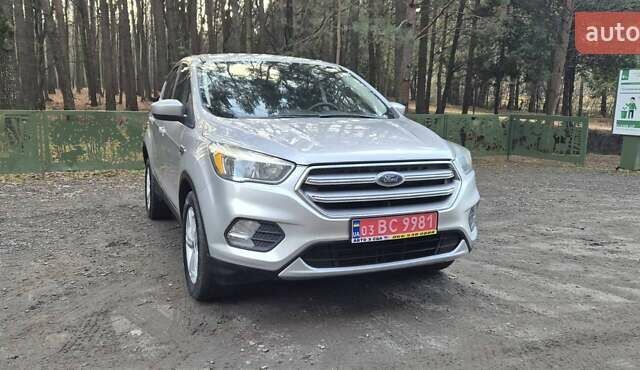 Сірий Форд Ескейп, об'ємом двигуна 1.5 л та пробігом 226 тис. км за 10300 $, фото 4 на Automoto.ua