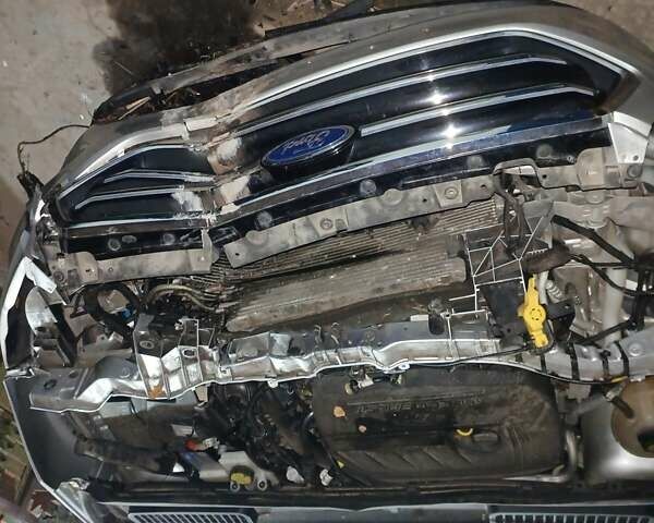 Серый Форд Эскейп, объемом двигателя 1.5 л и пробегом 142 тыс. км за 6500 $, фото 5 на Automoto.ua