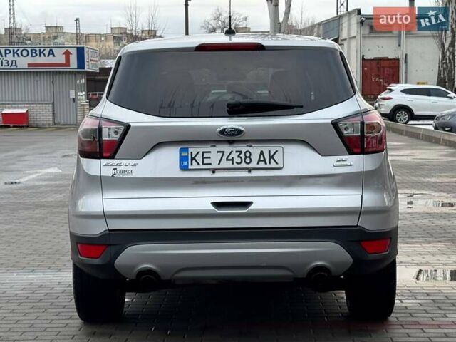 Серый Форд Эскейп, объемом двигателя 1.5 л и пробегом 172 тыс. км за 13900 $, фото 5 на Automoto.ua