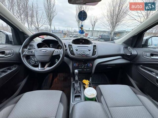 Серый Форд Эскейп, объемом двигателя 1.5 л и пробегом 172 тыс. км за 13900 $, фото 9 на Automoto.ua