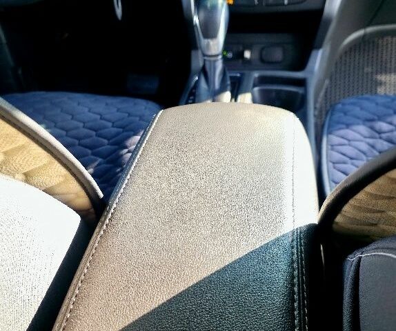 Серый Форд Эскейп, объемом двигателя 2.5 л и пробегом 95 тыс. км за 12500 $, фото 13 на Automoto.ua