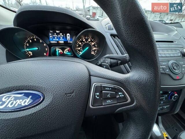 Серый Форд Эскейп, объемом двигателя 1.5 л и пробегом 172 тыс. км за 13900 $, фото 15 на Automoto.ua