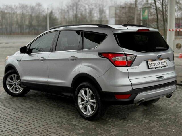 Серый Форд Эскейп, объемом двигателя 1.5 л и пробегом 193 тыс. км за 10999 $, фото 6 на Automoto.ua