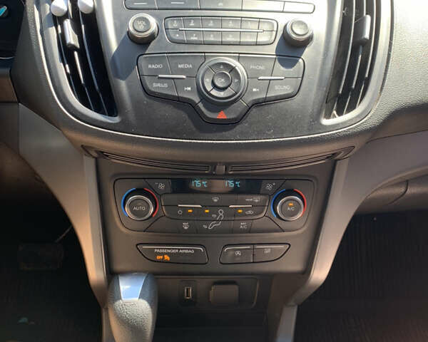 Сірий Форд Ескейп, об'ємом двигуна 2 л та пробігом 139 тис. км за 12700 $, фото 21 на Automoto.ua