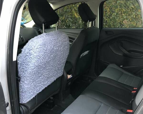 Сірий Форд Ескейп, об'ємом двигуна 2.5 л та пробігом 87 тис. км за 13800 $, фото 4 на Automoto.ua