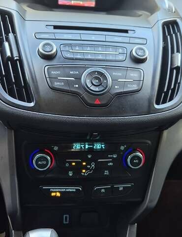 Сірий Форд Ескейп, об'ємом двигуна 1.5 л та пробігом 226 тис. км за 10300 $, фото 21 на Automoto.ua